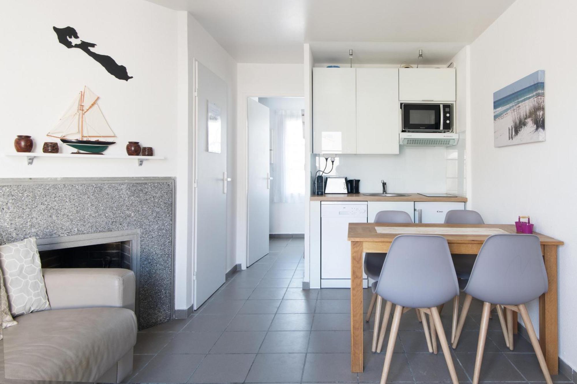 Appartement Valene La Flotte Exterior photo